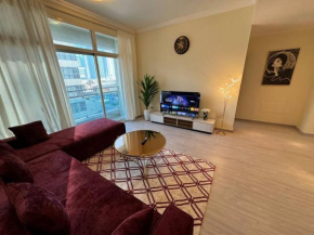 Stylish 1 bedroom apartment In Marina